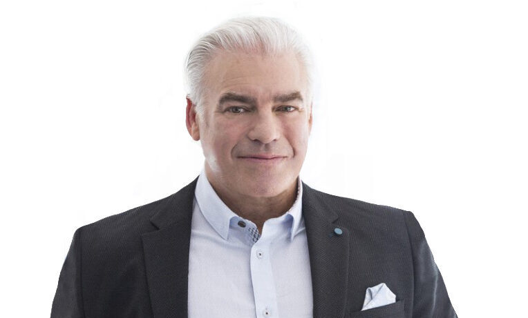 TÜSİAD Dijital Türkiye Konferansı, Frank Stephenson’ı ağırlayacak