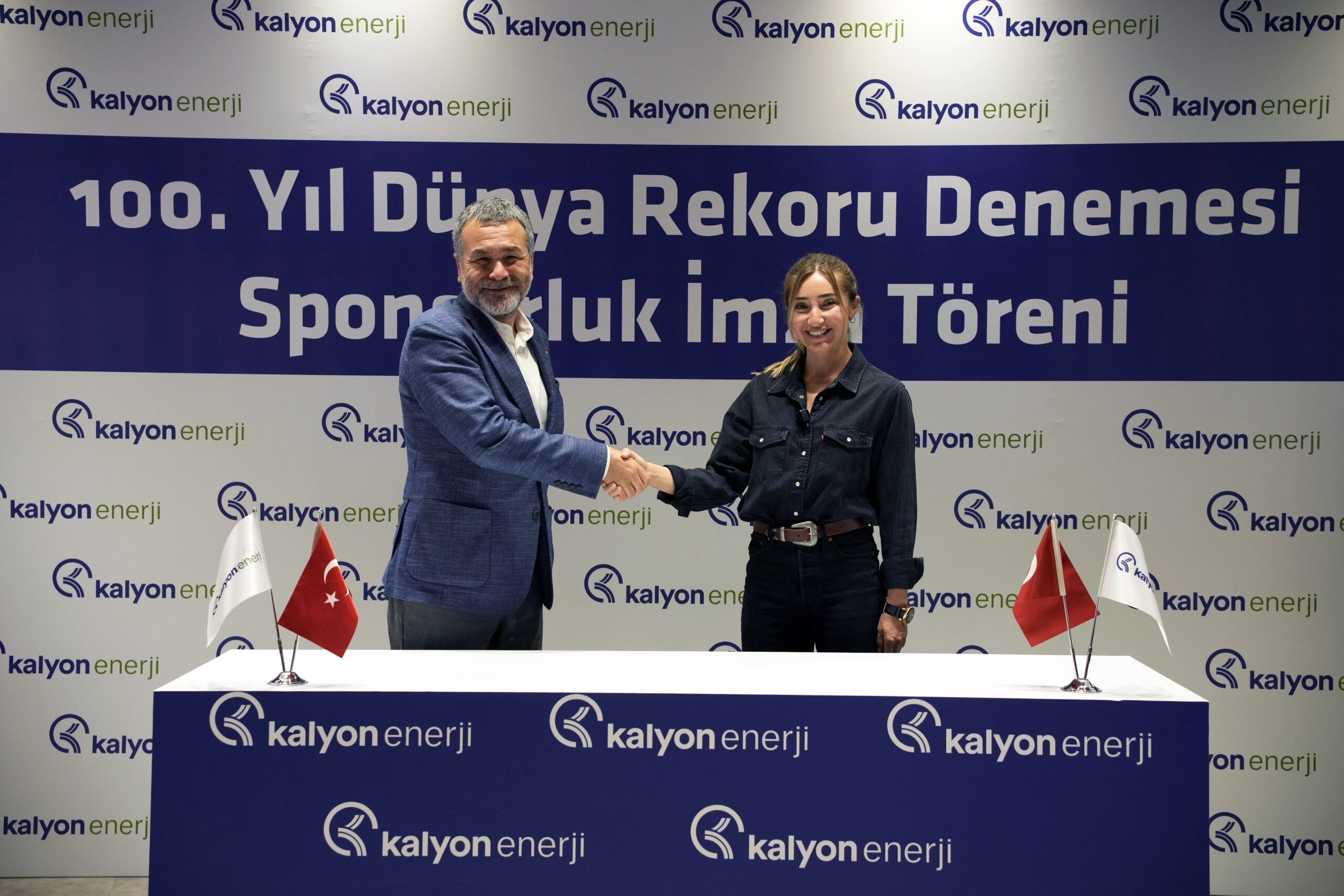Şahika Ercümen’in 100. Yıl Cumhuriyet Dalışına sponsor oldu