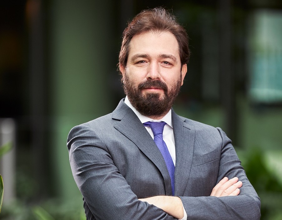 Enerjisini halka açacak