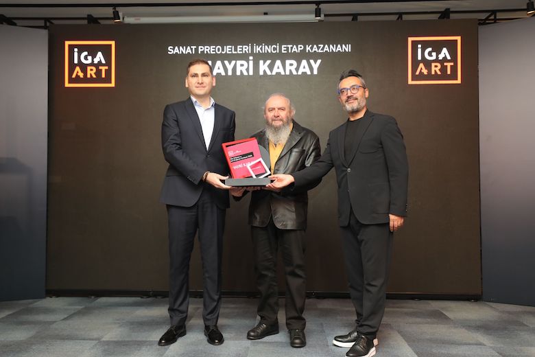 Hayri Karay’ın sanatı uluslararası dikkatleri çekiyor