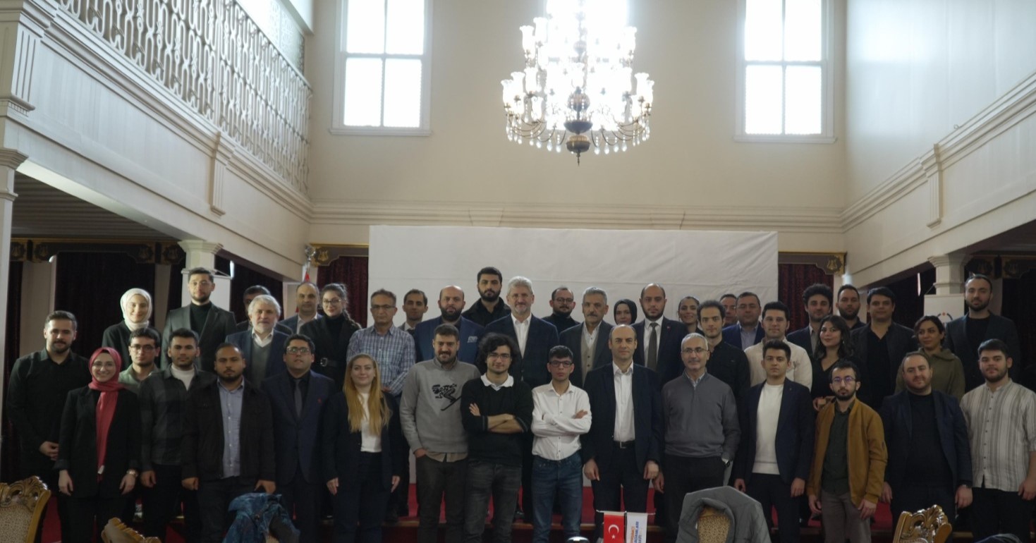  Yeni iş imkanları için buluştular
