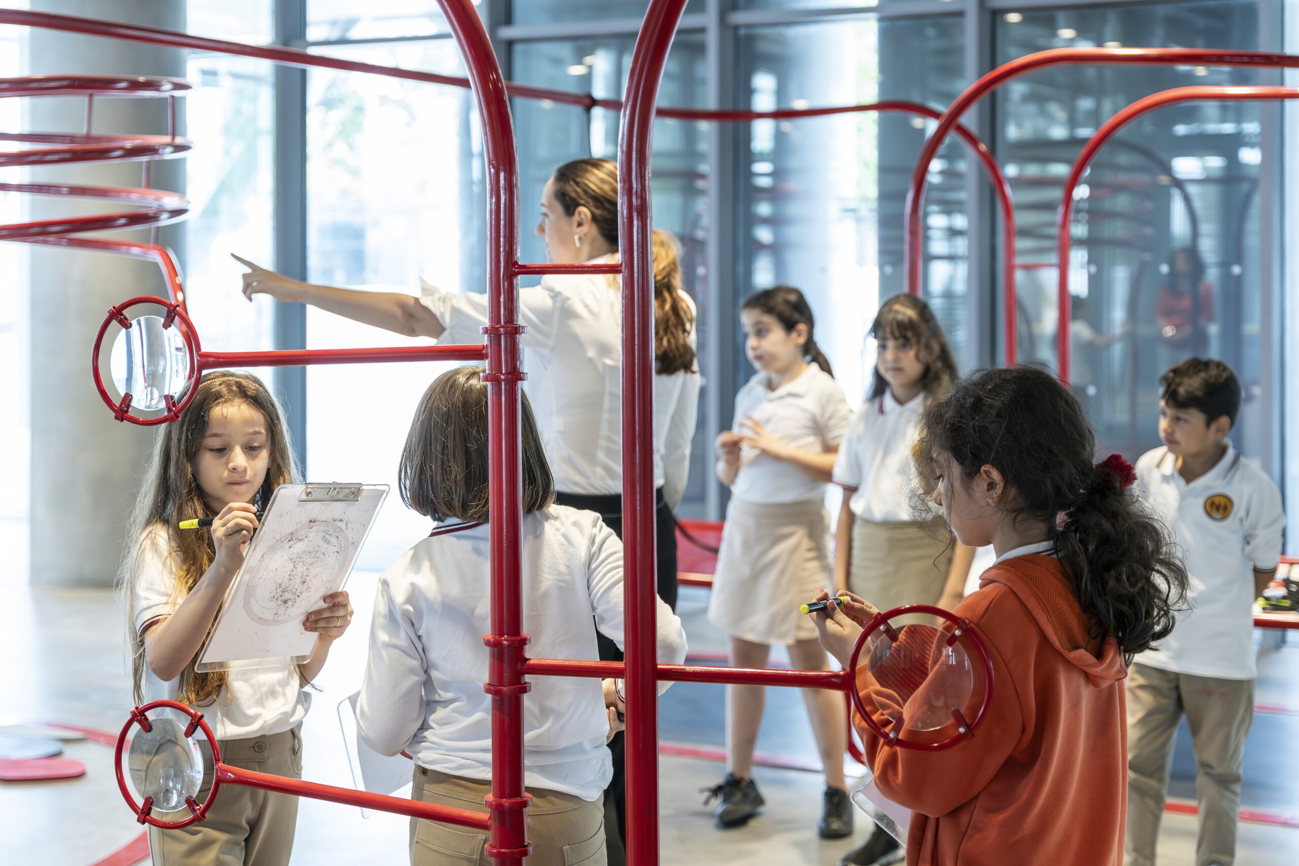 9 milyon ziyaretçi, 900 bin çocuğa sanat eğitimi