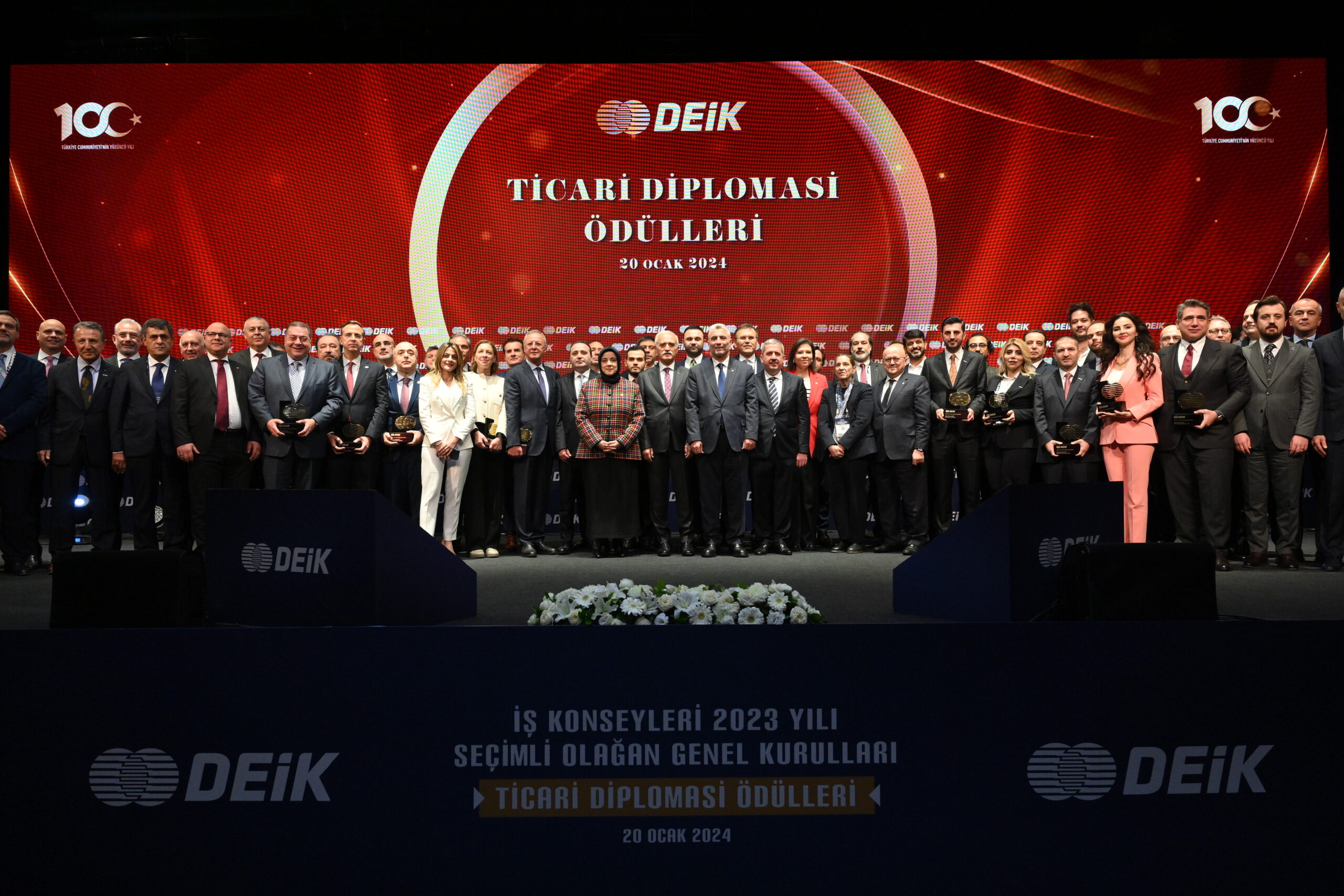 DEİK’in yeni iş konseyi başkanlarını yazdı, seçimi analiz etti