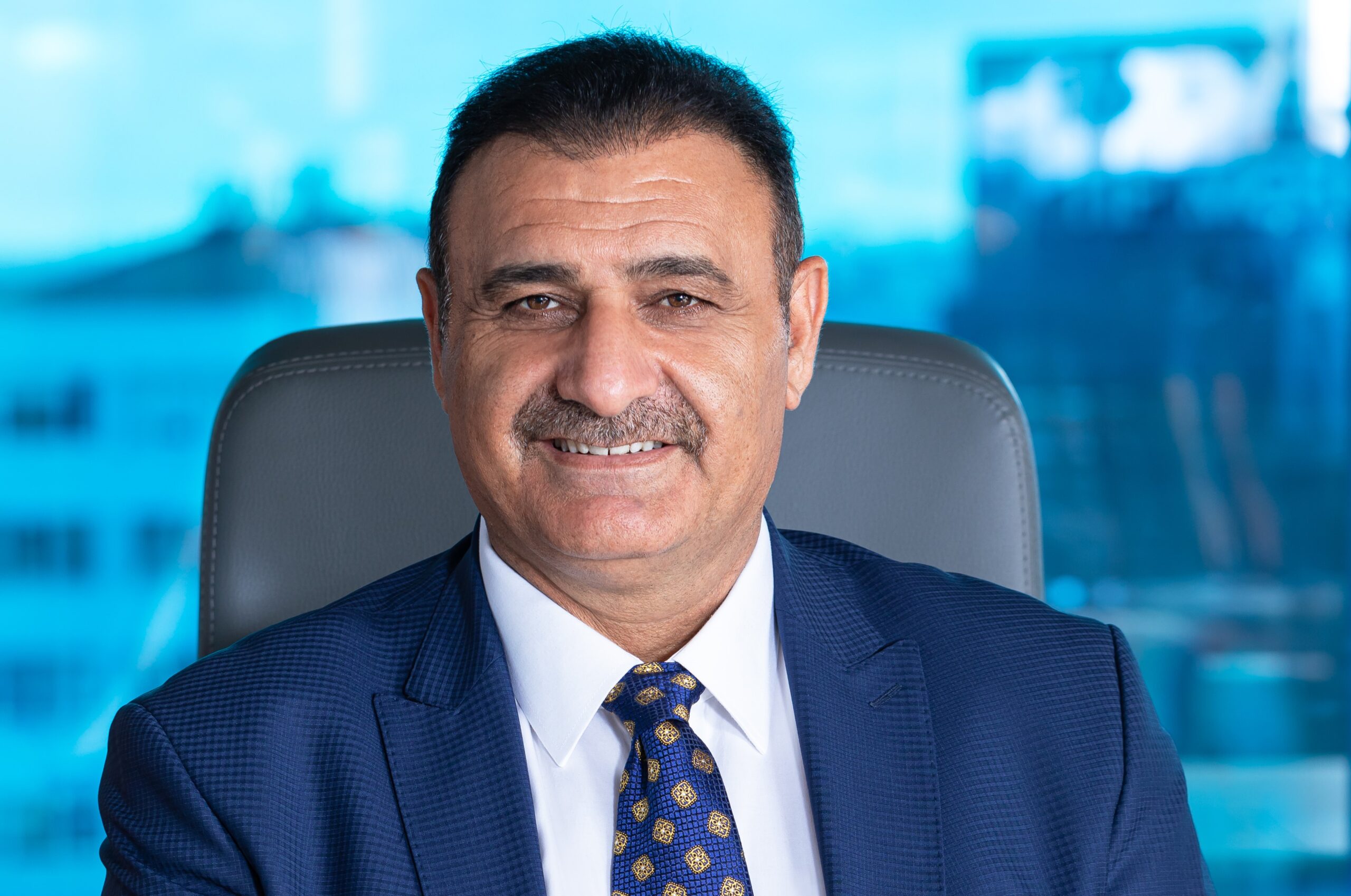 Muazzam bir yıl geçirdi ev, işyeri ve araç sahibi yapmaya devam etti