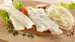 Ramazan’ı az tuzlu peynirlerle daha sağlıklı geçirin