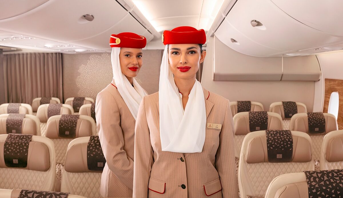 Emirates, yeni kabin ekibi için online başvuruları kabul ediyor