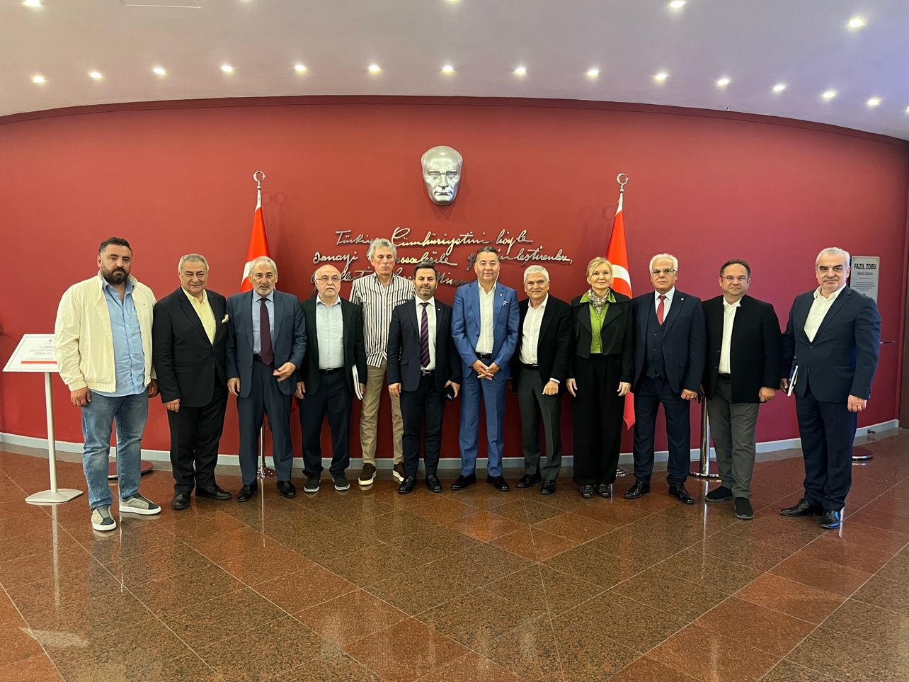 Yeniden YESİDEF başkanı seçildi