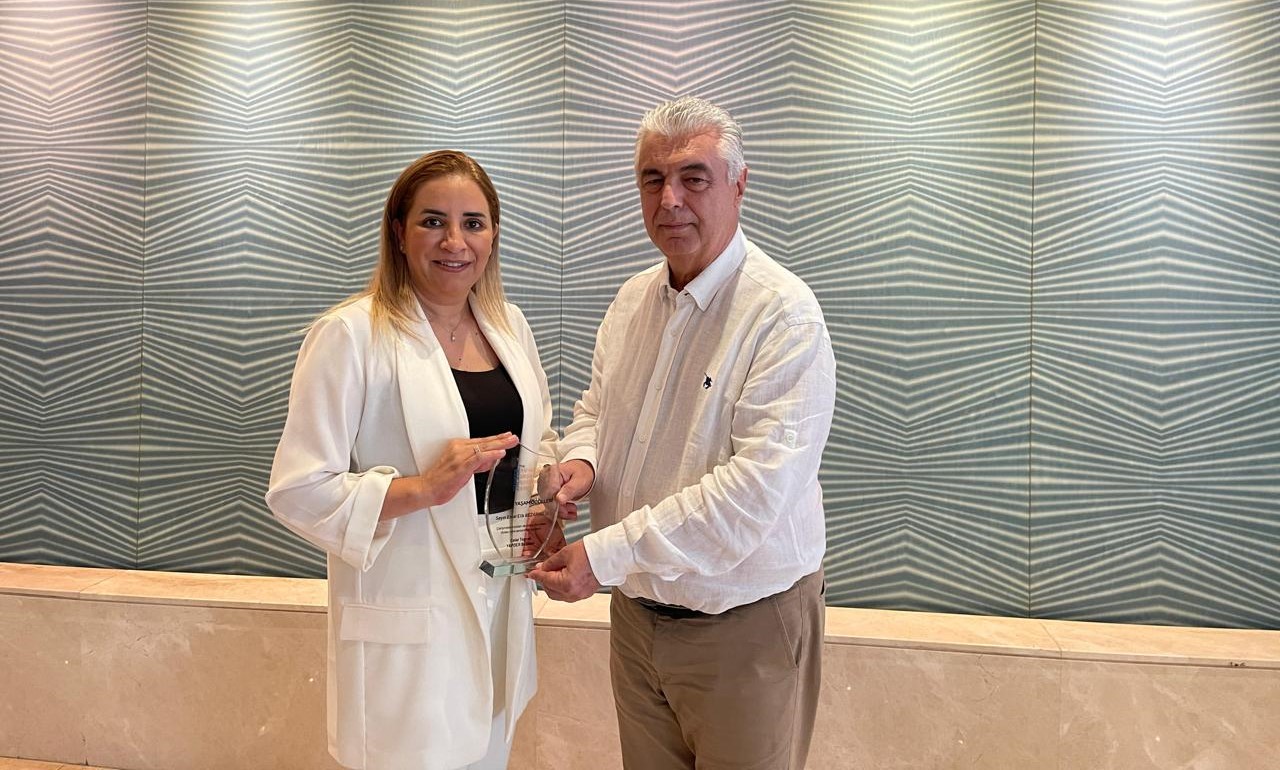 Emel Elik Bezaroğlu konaklama Oscar’ını aldı