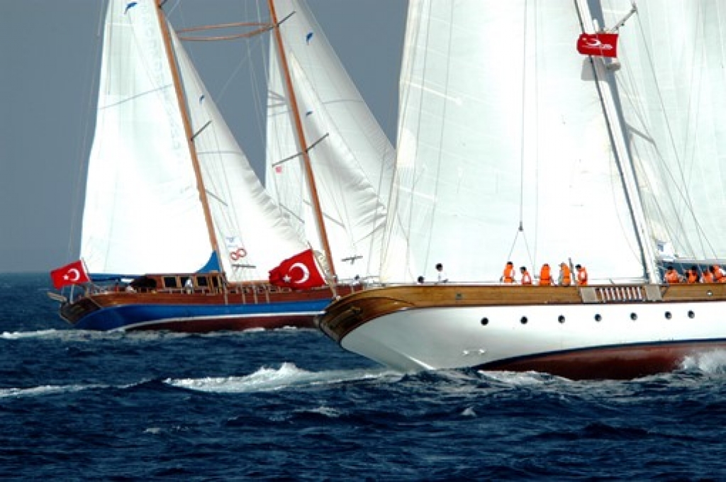Yelkenler dostluk rüzgârıyla dolacak