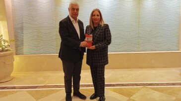 Dayanışma Ödülü’nü Emel Elik Berazoğlu aldı