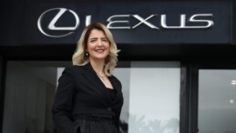 Lexus’a kadın eli değecek