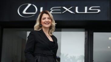 Lexus’a kadın eli değecek