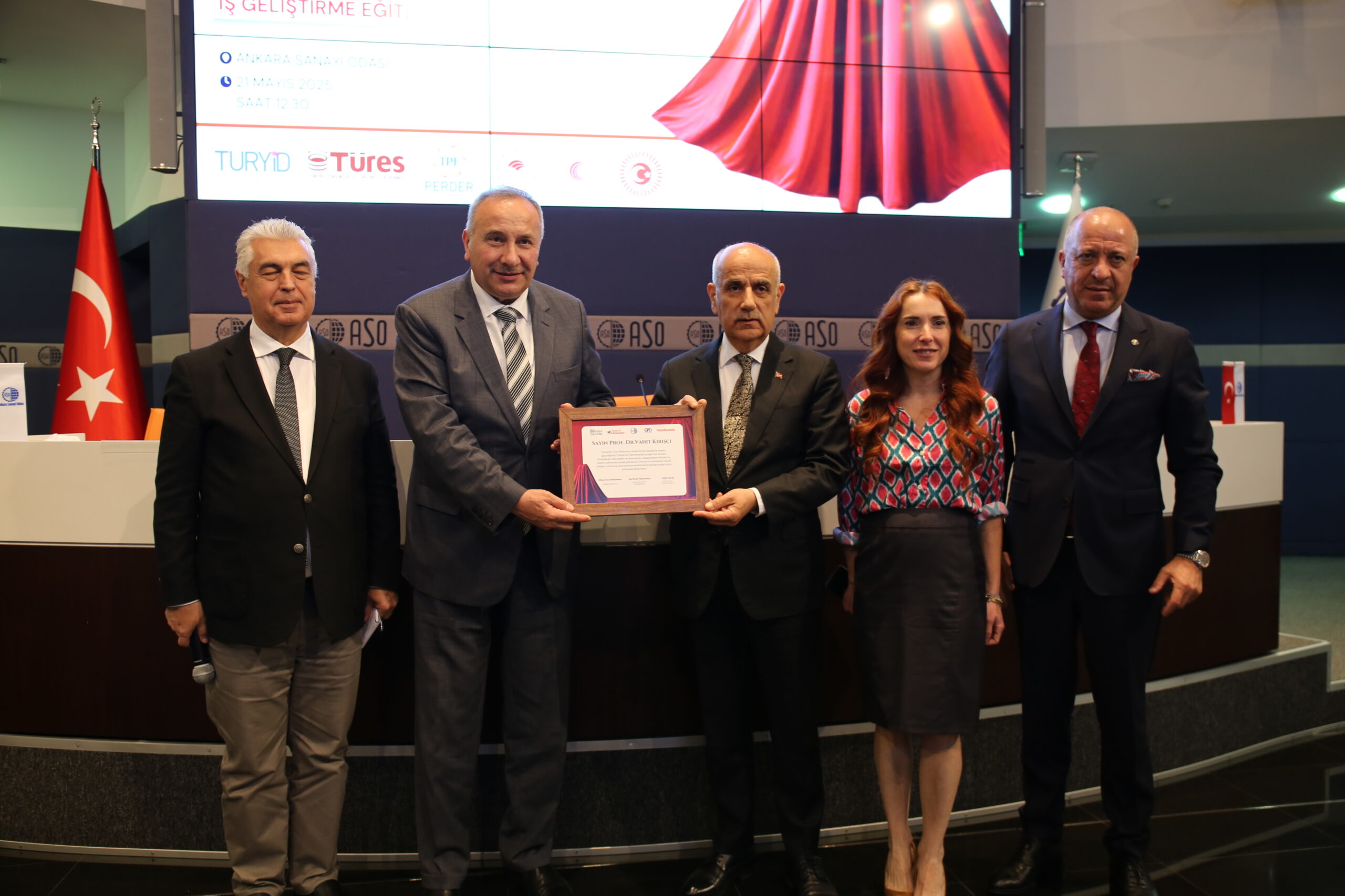Başkentin Kahramanları’na anlamlı ödül
