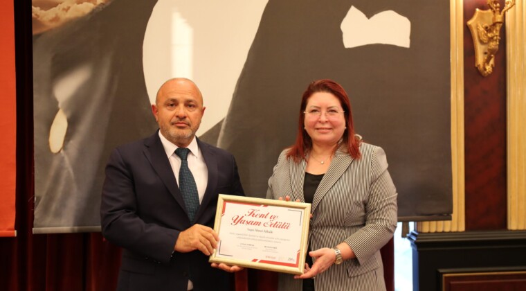 Yaşanabilir Mekânlar Ödülü Ahmet Akbalık’a gitti