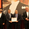 Ekonomiye Katkı Ödülü Alp Gülan’a takdim edildi