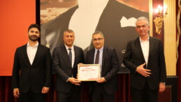 Ekonomiye Katkı Ödülü Alp Gülan’a takdim edildi