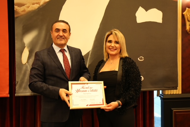 Girişimci Ödülü Özgül Acır’a gitti