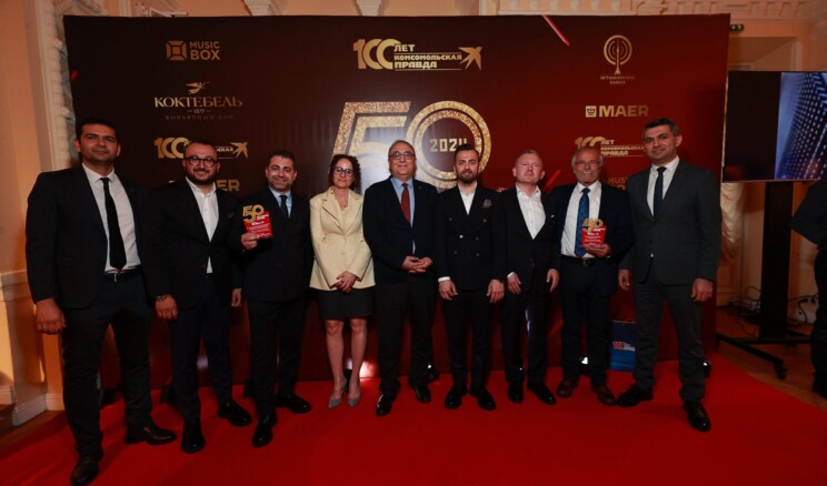 Kızıl Meydan’da ödüllerini aldılar