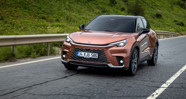 Lüks otomobil modeli SUV kampanyası başlattı
