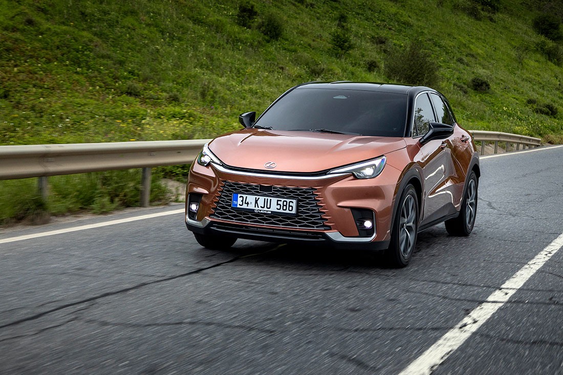 Lüks otomobil modeli SUV kampanyası başlattı
