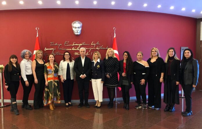 Kadınlar 8 Ocak’ta güçlerini birleştiriyor