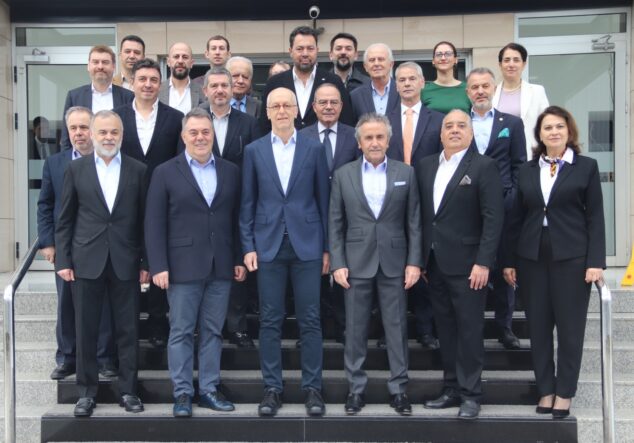 UHKİB_Toplu Foto (1)