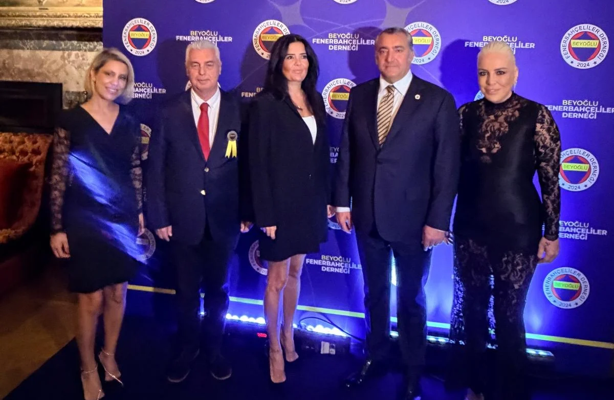 Cumhuriyet’in yıldönümünde Beyoğlu’nda buluştular